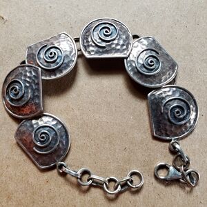 Vintage hammered 925 bracelet